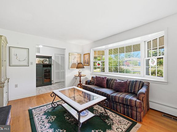 4th image of 12201 Greenridge Dr
