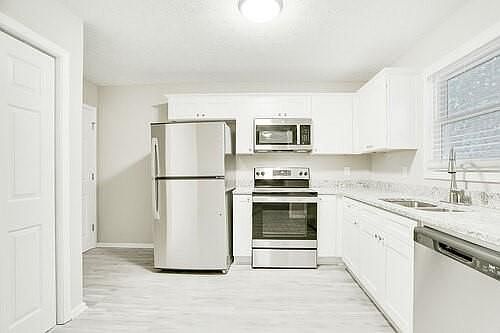 4th image of 1307 Williamsburg Ln