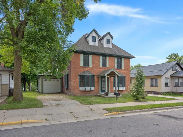 721 Main St W, Silver Lake, MN 55381