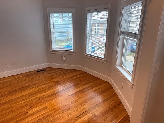 2nd image of 22 Henderson St Unit 1