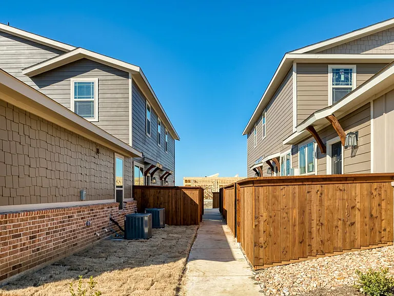 721 Harvest Moon Dr — Photo 19