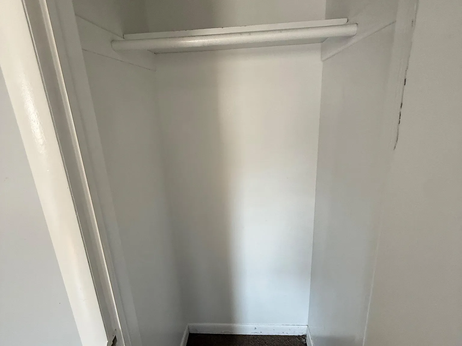 4 bed, 3.0 bath, 2800 sqft, $797 — Photo 4