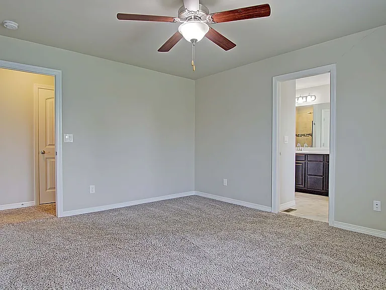 10801 Saco Dr — Photo 12