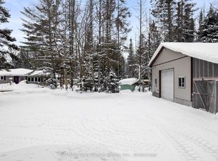 33 Woodstock Ave, Northern Bruce Peninsula, ON N0H2M0