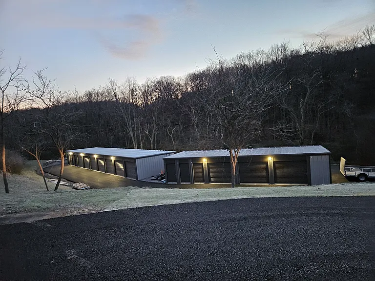 Hampshire Estates Apartments and Self Storage — Photo 35