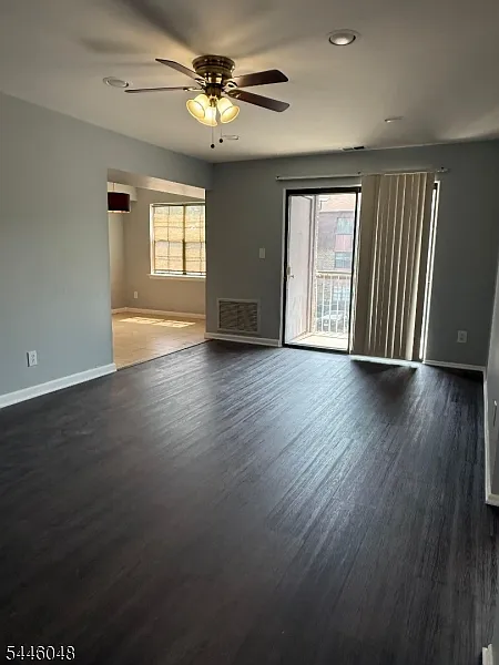 2 bed, 1.0 bath, $2,200 — Photo 3