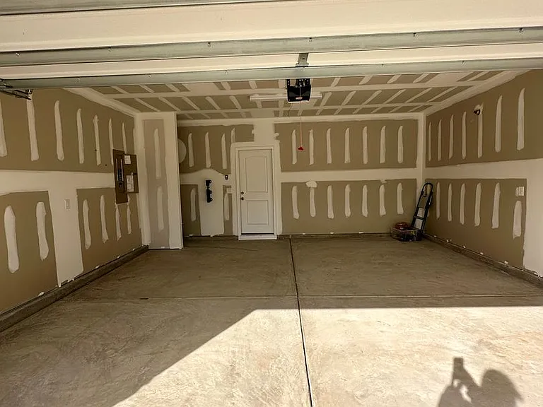 2123 Lavender Meadows Ct — Photo 6