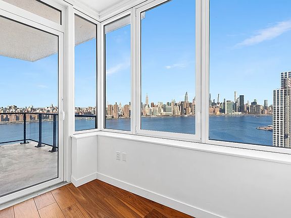5th image of 21 India St #29C