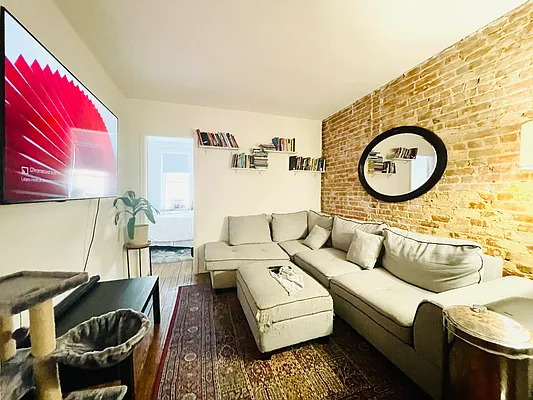 Rented by Aracely Cometti Fan | media 15