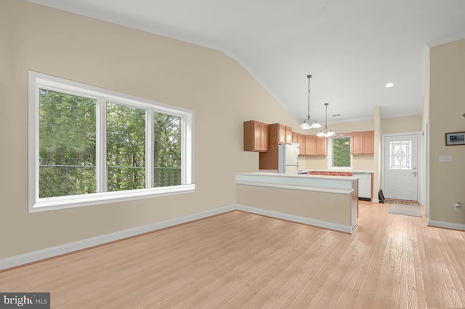 1 bed, 1200 sqft, $2,495 — Photo 2