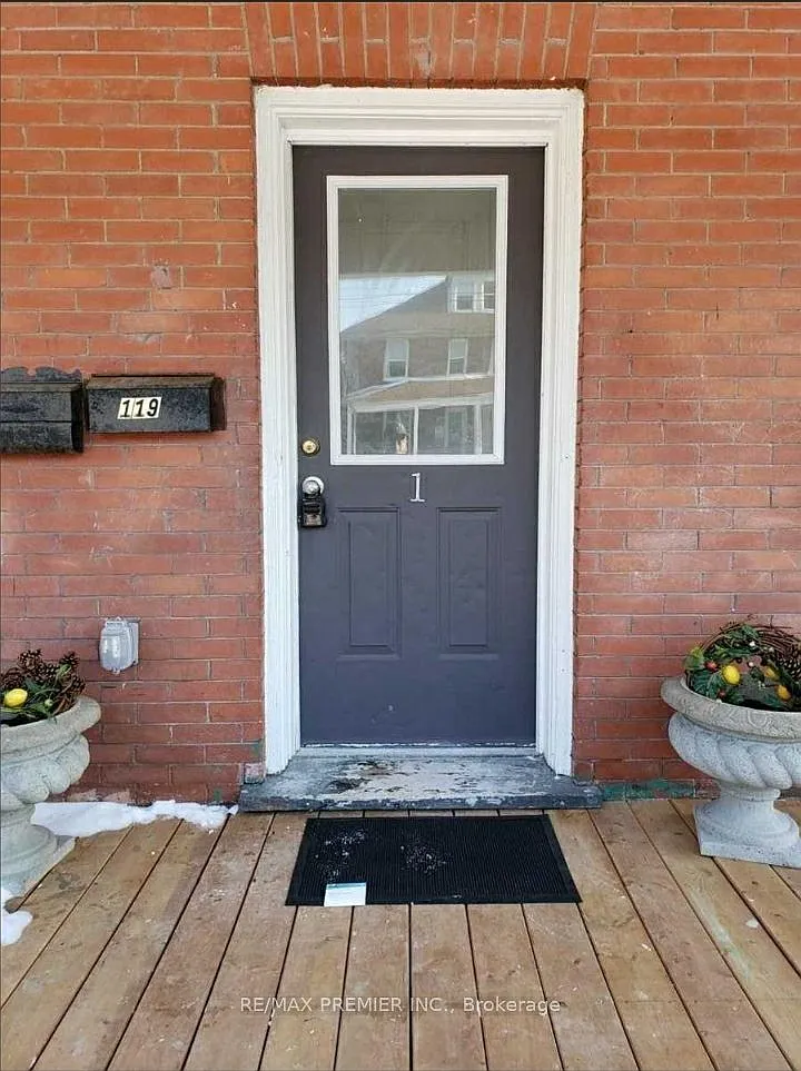 Building Photo - 119 Agnes St #1