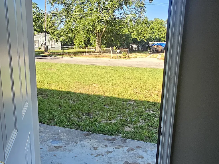 4976 Bradley Pl — Photo 9