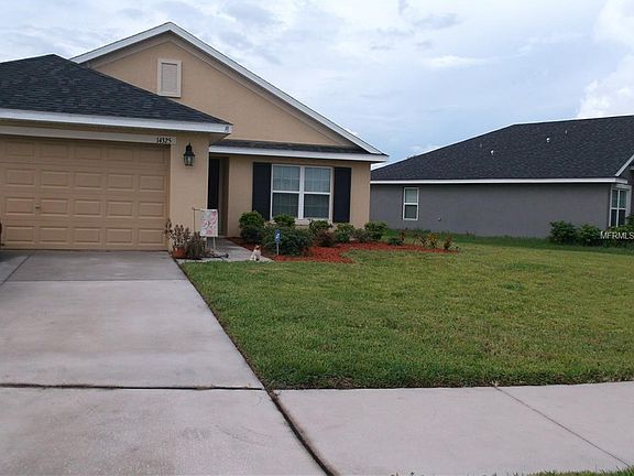 3rd image of 14325 Edinburgh Moor Dr