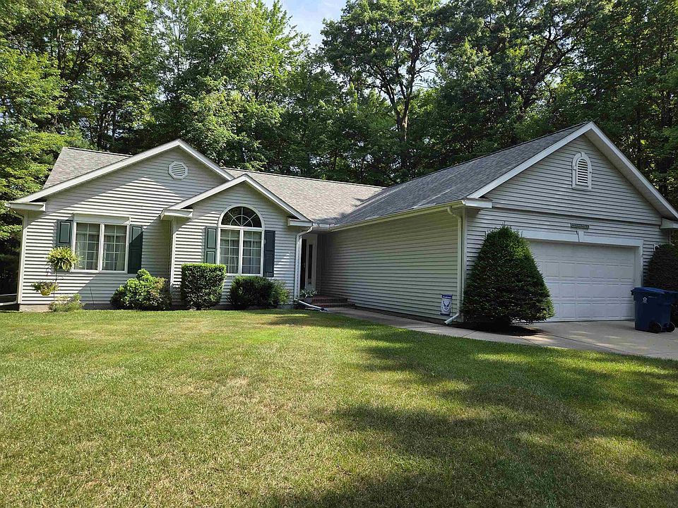1st image of 139 E Hickory Ridge Dr