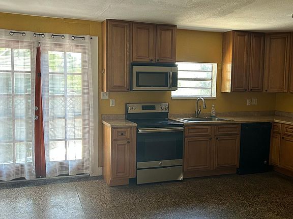 5th image of 2314 E 8th Ave #A