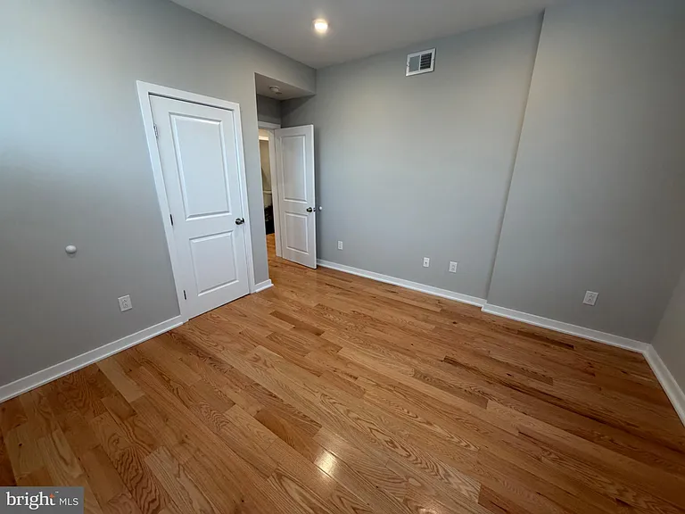914 W Susquehanna Ave #3A — Photo 10