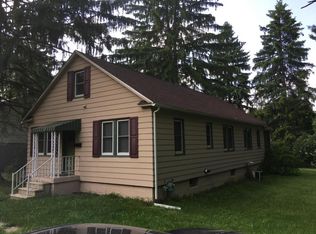 145 Pinecrest Ave, Dallas, PA 18612