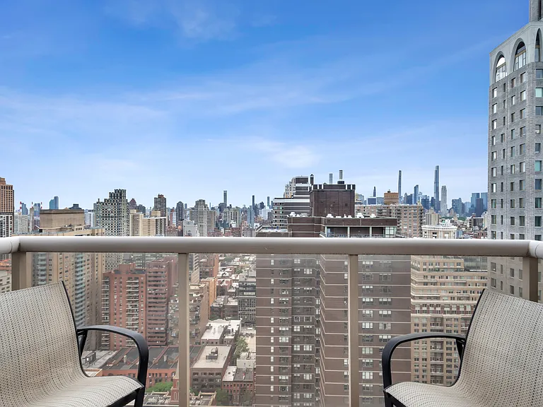 200 E 89th St #34D — Photo 9