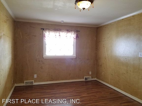 5th image of 3112 Axtell St