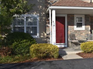 61 Lower Ridge View Cir UNIT A, East Stroudsburg, PA 18302
