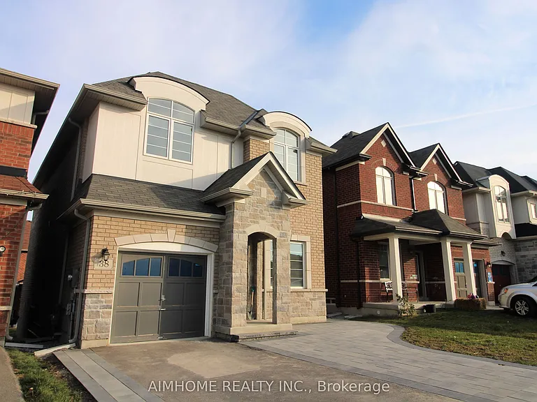 38 Foxberry Rd — Photo 4
