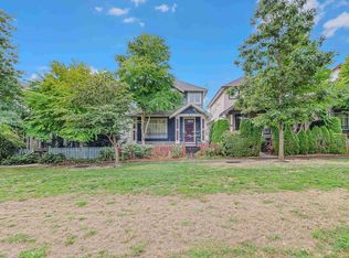 6951 196th St, Surrey, BC V4N5Z1