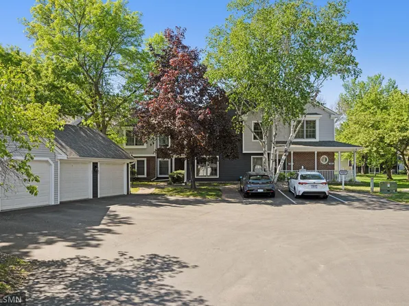 7475 W 110th St, Bloomington, MN 55438