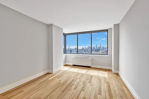776 6th Ave Photo 1
