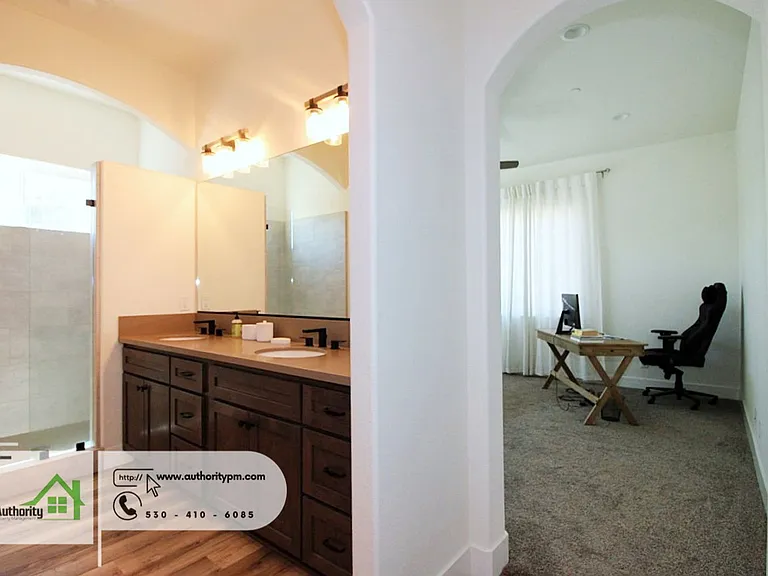 4624 Pleasant Hills Dr — Photo 14