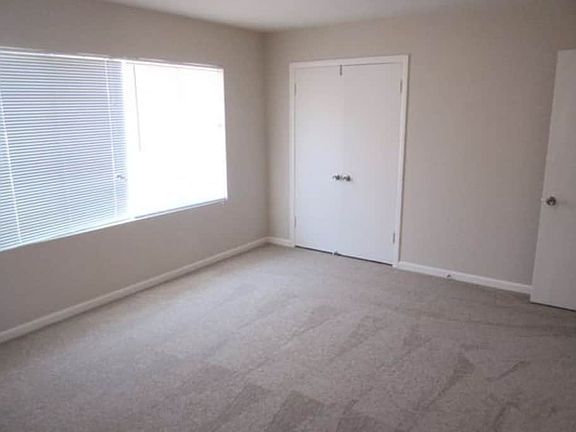 4th image of 1762 Elaine St