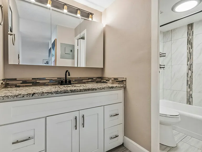4800 E Hale Pkwy — Photo 20