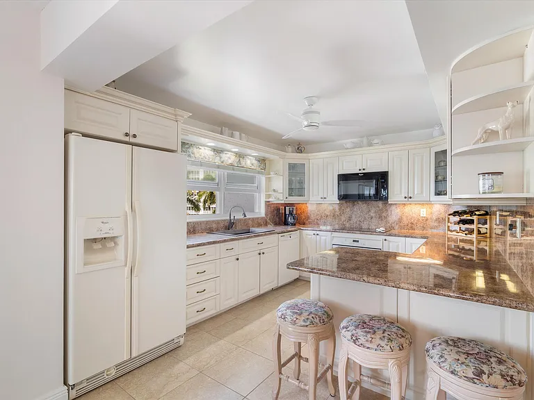 3310 S Ocean Blvd #525D — Photo 17
