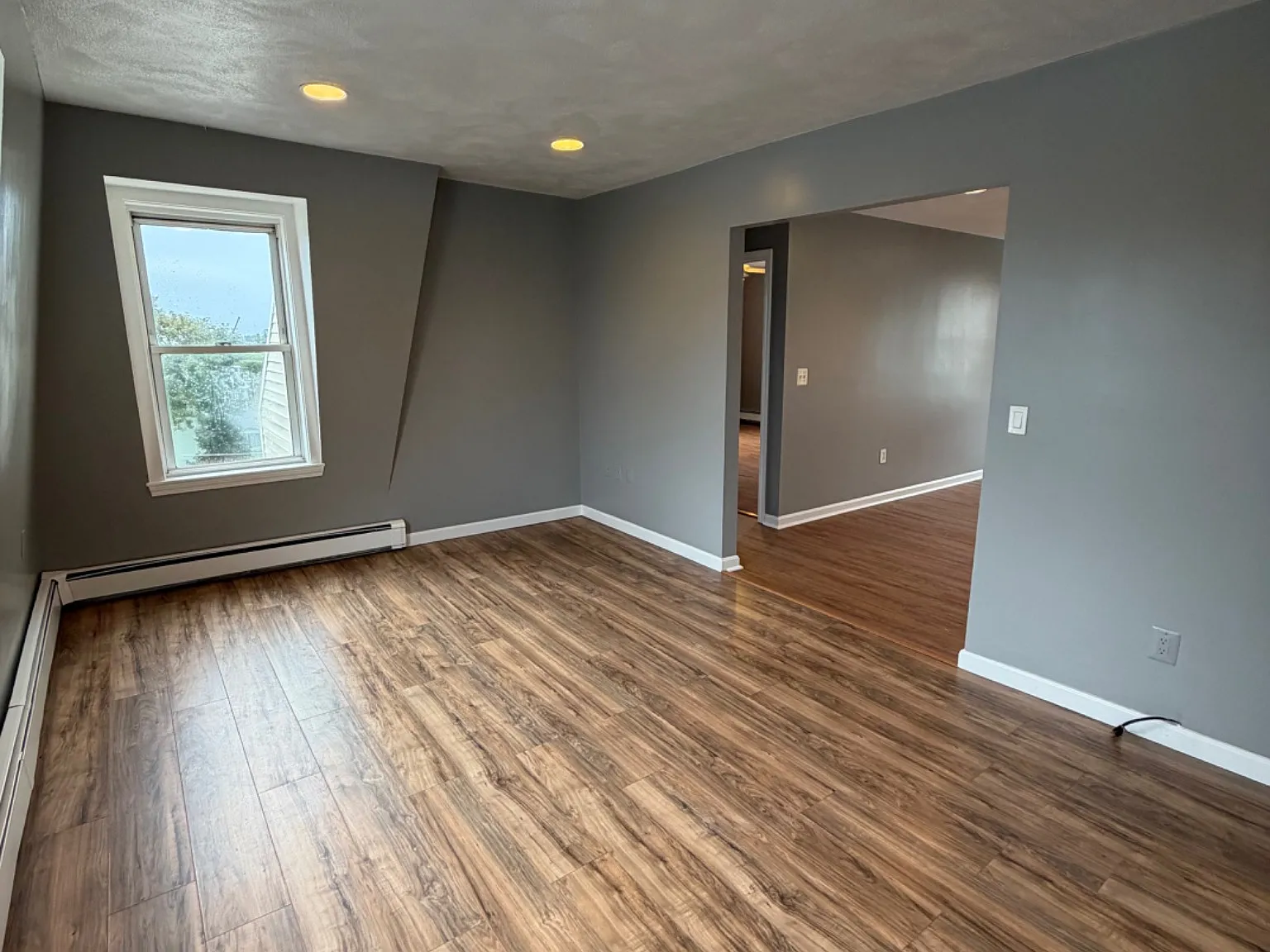 2 bed, 850 sqft, $2,250 — Photo 4