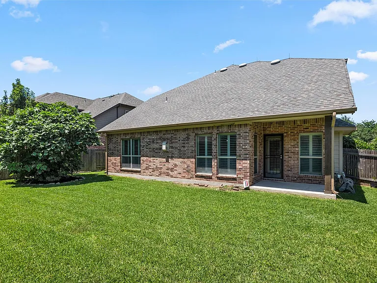 2693 Mirasol Loop — Photo 38