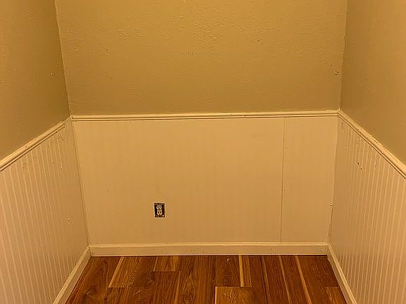 5th image of 639 E 600 N