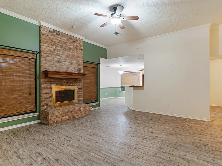 4115 Primrose Ln — Photo 5