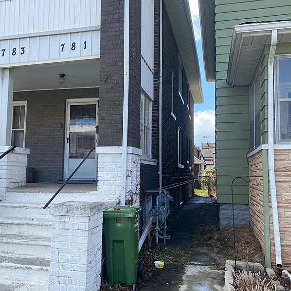 781 Gladstone Ave — Photo 1