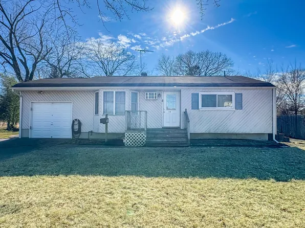 148 Sugarwood Lane, Central Islip, NY 11722