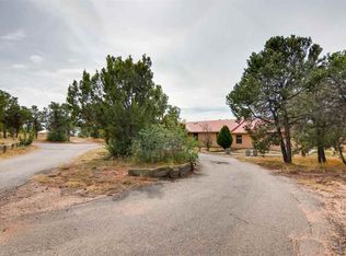 62 Apache Ridge Rd, Santa Fe, NM 87505