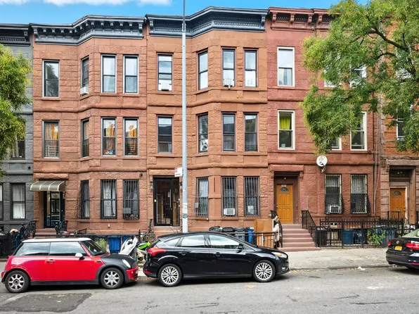 565 Chauncey Street image 11 of 11