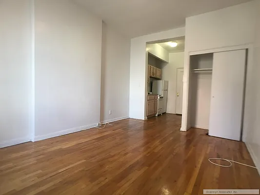 Rented by Sovereign Associates | media 17