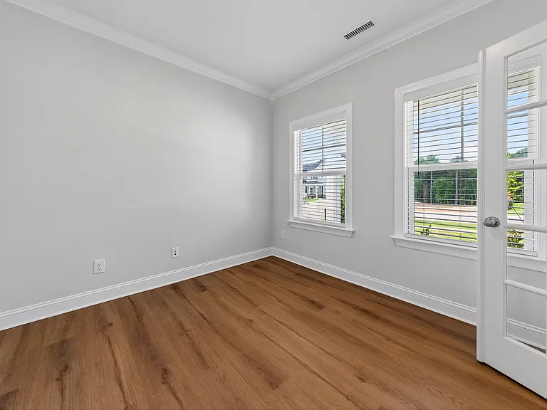 1029 Constellation Cir — Photo 7