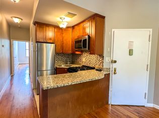 18-02 Astoria Blvd #2R, Astoria, NY 11102