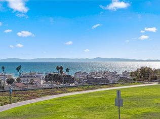 200 Paris Ln APT 214, Newport Beach, CA 92663