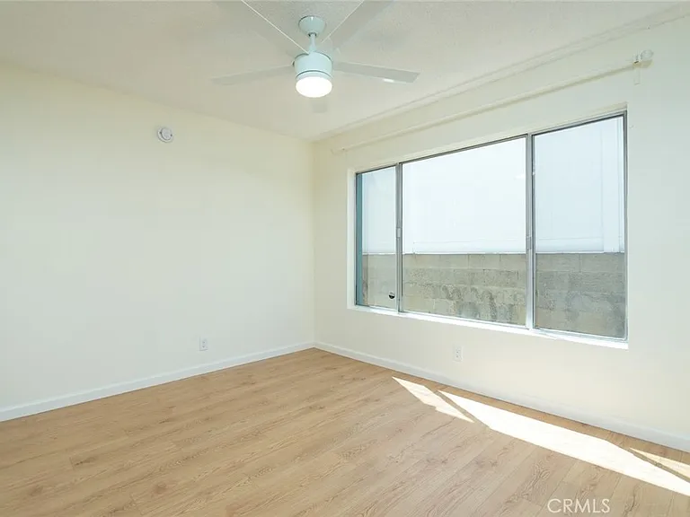 241 N Kenwood St #2 — Photo 5