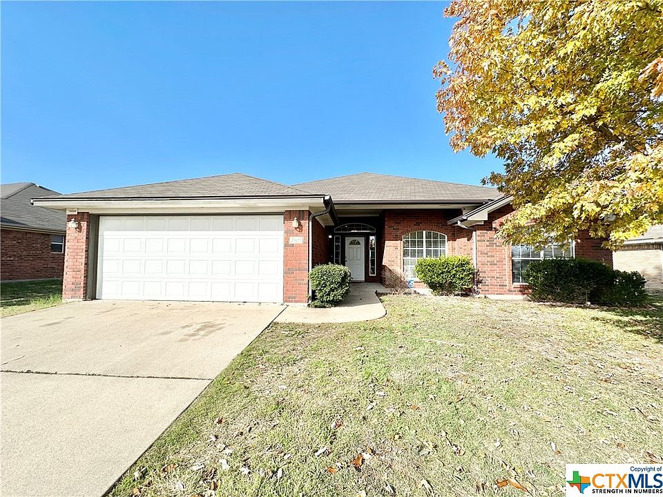 1st image of 2803 Wisteria Ln