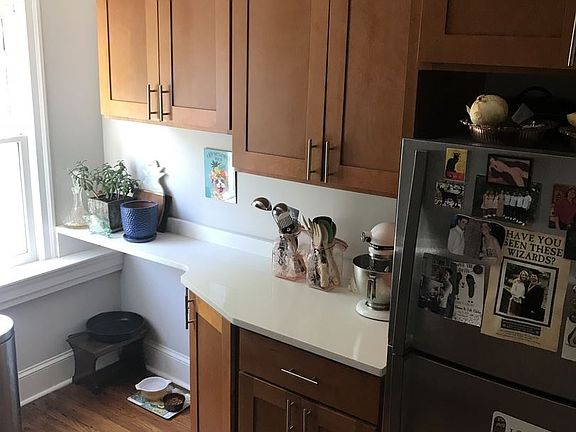 3rd image of 6320 Germantown Ave APT 3