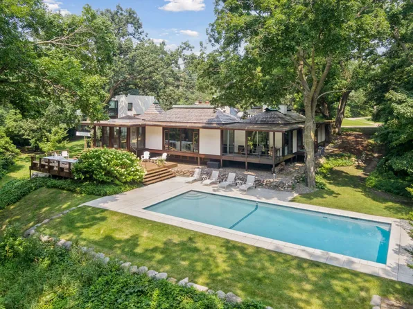 780 Long Bridge Ln, Long Lake, MN 55356