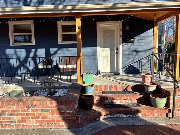 3rd image of 2104 Resort St #2104