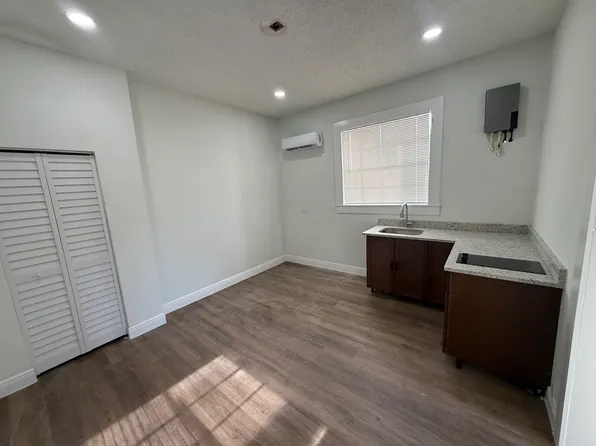 2219 Durham St, Tampa, FL